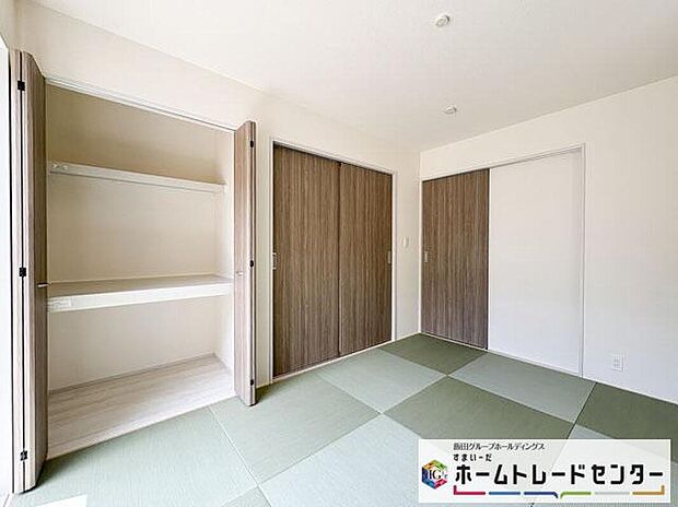 ◆リビングと隣接したお部屋では、ゴロゴロする、お子様を寝かせる、客間として利用するなど、ライフスタイルに合わせて変化をもたらすことができます。