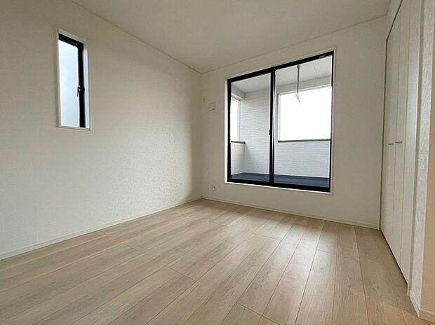 【ベッドルーム】ベッドルーム