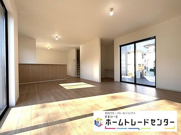 【リビング】◆LDKはご家族みんなが揃う大切な空間です♪テーブルやソファ、カーテン選び、レイアウトを考えるのも楽しいですね♪笑顔溢れる楽しい暮らしをイメージしながらご見学ください♪