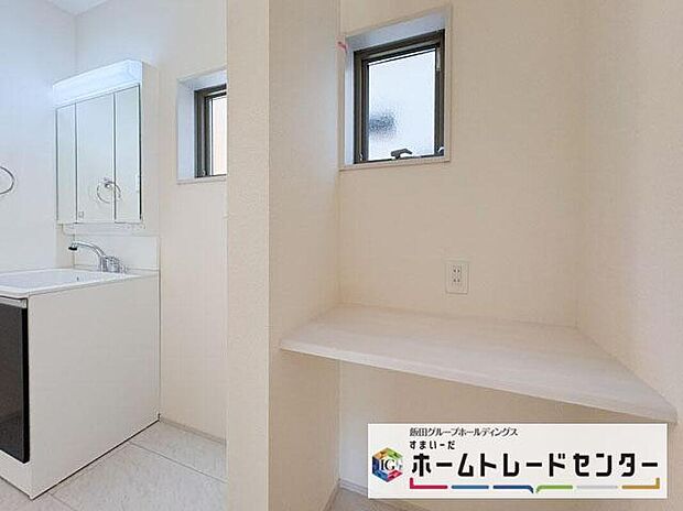 【洗面台・洗面所】◆洗面スペースはお掃除やメンテナンスが楽にできる様に設計されております。