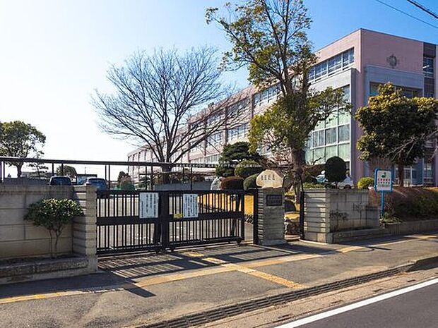 北本市立北本中学校（約2,350m）