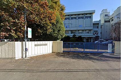 上尾市立大石南小学校 650m (徒歩9分)