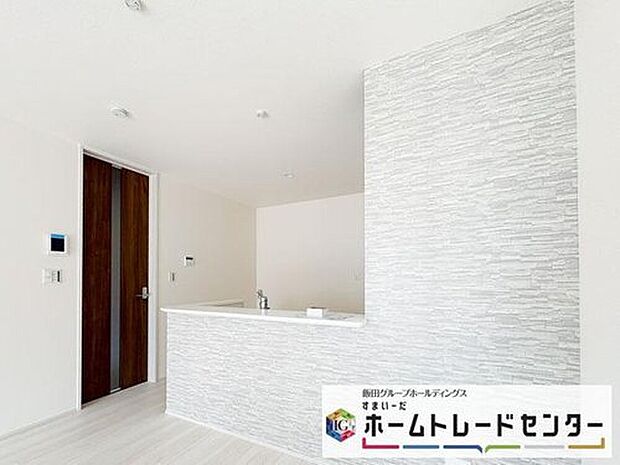【キッチン】◆人気の対面式キッチン。お食事の準備をしながらでもご家族とのコミュニケーションを楽しめます♪ぜひご見学の際にはキッチンに立ち、生活をイメージしてください。


