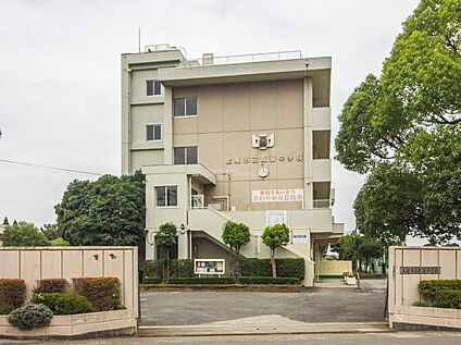 上尾市立瓦葺中学校 350m(徒歩5分)