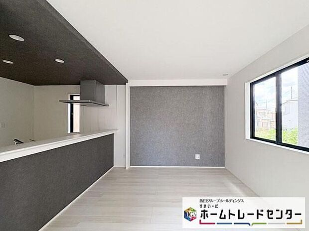 【キッチン】◆人気の対面式キッチン。お食事の準備をしながらでもご家族とのコミュニケーションを楽しめます♪ぜひご見学の際にはキッチンに立ち、生活をイメージしてください。