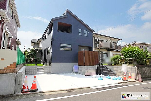 閑静な住宅街に立地します☆
前面道路は開放感溢れる6.5m幅!南東道路につき、陽当り・通風良好です♪