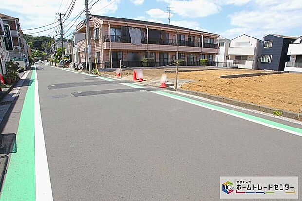 リビングは20帖超!明るく居心地良く、ご家族皆がゆったり寛げる憩いの空間となりそうです♪