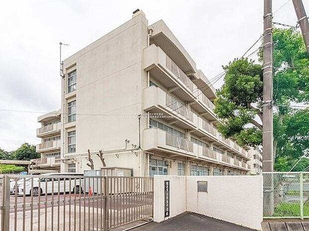 横浜市立奈良中学校（約2,400m）