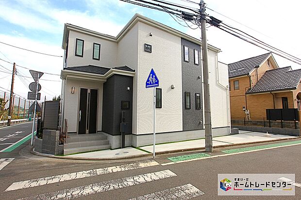 【24時間換気システム】新鮮な空気を取り込むことはもちろん、ハウスダストやダニ、カビ、アレルゲン、湿気も排気できるため、健康な暮らしを保てます。

