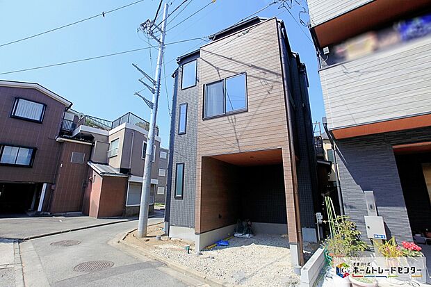 【24時間換気システム】新鮮な空気を取り込むことはもちろん、ハウスダストやダニ、カビ、アレルゲン、湿気も排気できるため、健康な暮らしを保てます。

