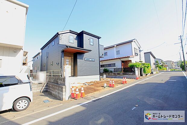 【外観写真】■　JR横浜線「十日市場」駅まで徒歩１４分！　■
「まずは資料だけ」というお客様も大歓迎です！ページ右上オレンジ色のボタン【　資料請求（無料）　】をクリック♪