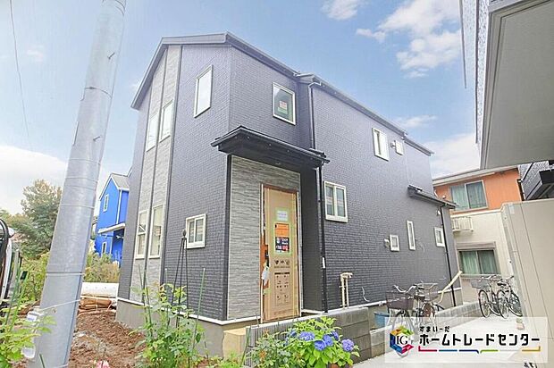 【現地外観写真】グリーンライン「高田」駅まで徒歩１３分♪東急東横線「綱島」駅やブルーライン「新羽」駅までスムーズなバスアクセス可能です♪限定１棟　新築分譲住宅です☆