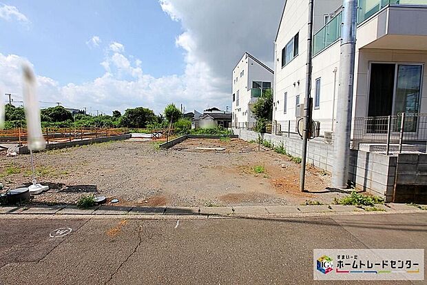 【現地外観写真】閑静な住宅街に立地します♪「まいばすけっと 青葉市ケ尾町店」まで徒歩5分、毎日のお買い物も便利です!