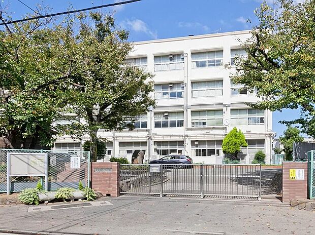 横浜市立樽町中学校(約1,900m)