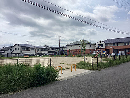 三宝担公園 現地から10m～40m。(徒歩1分。(最長))