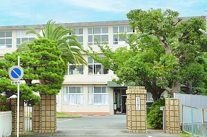 浜松市立八幡中学校 現地から1200m。(徒歩15分。)