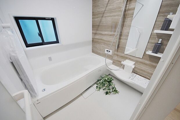 (同現場建築済モデル棟風呂)浴室換気乾燥機付ゆったり1坪サイズの浴室です