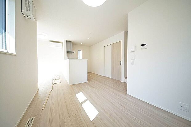 南側通路につき陽当り良好・省エネで人にも環境にも優しい東京ゼロエミ住宅!