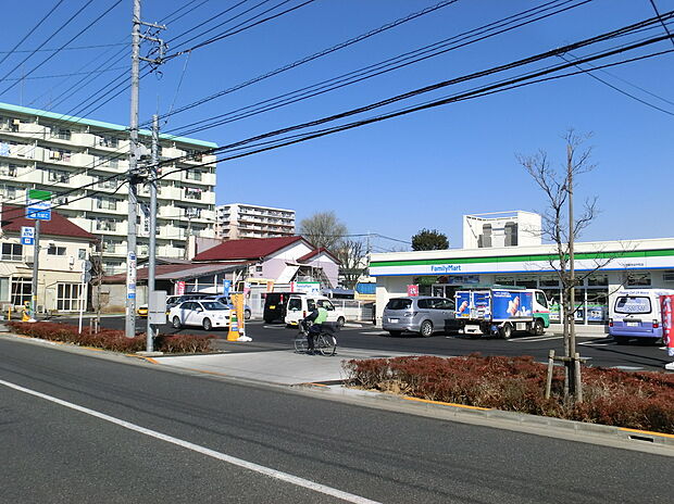 ファミリーマート