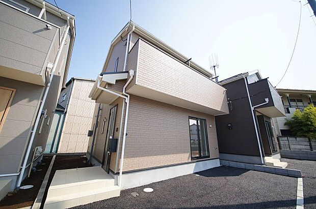 【3号棟　外観】徒歩10分圏内に小中学校・スーパー・コンビニ・公園・郵便局・図書館・総合病院等