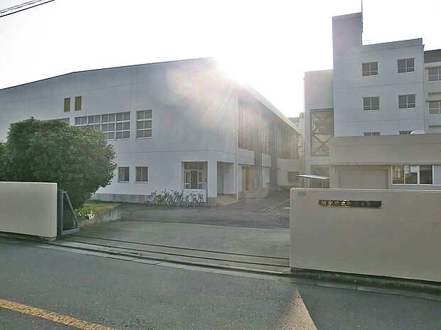 第六中学校