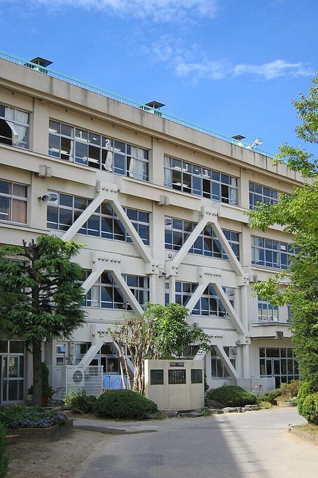 柏市立柏第三中学校