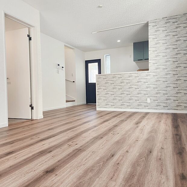 【おしゃれなカウンターキッチン】家族の会話も弾むカウンターキッチンです!