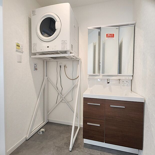 【洗面台・乾太くん】朝の忙しい時間に重宝するシャンプードレッサー機能がついています♪