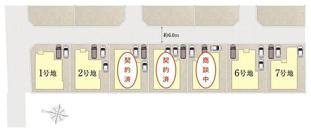 【全体区画図】全7邸の平屋住宅。全面道路幅員は6.0mあります。全棟、3台のお車の駐車が可能です。駐車スペースにはもちろん、ガーデニングや趣味のスペースとしても活用いただけます。