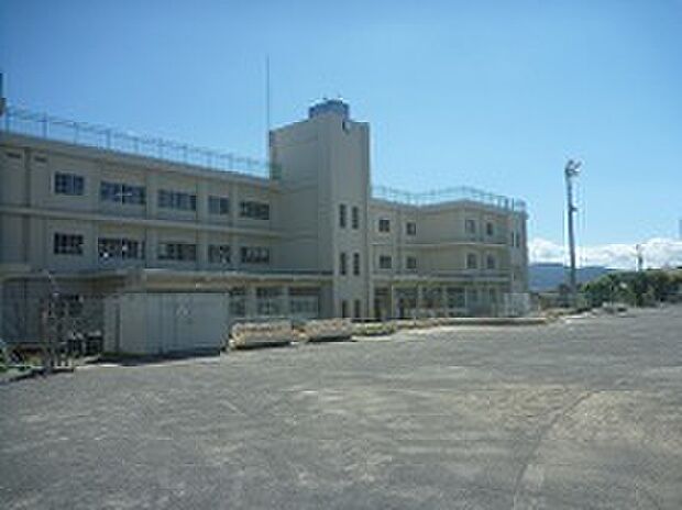 富士市立広見小学校（約700m）