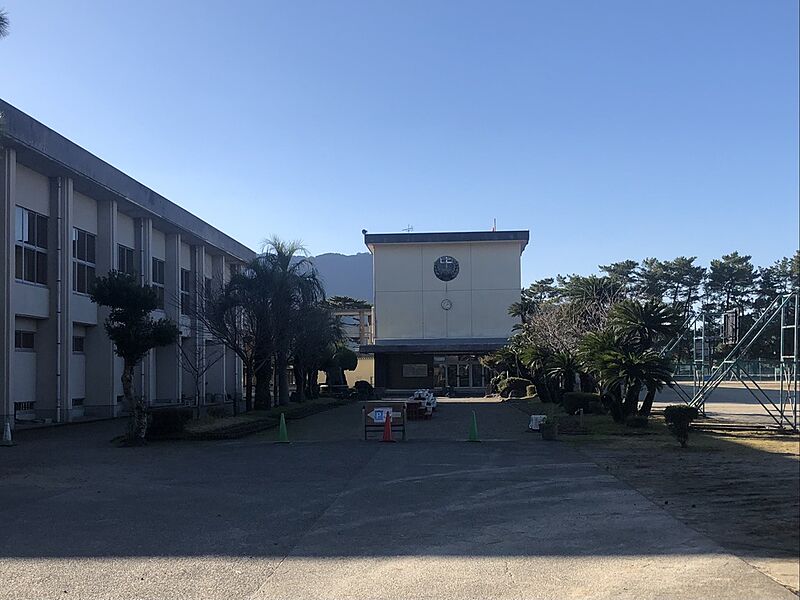 【学校】重富中学校