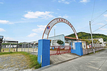 二丈はこべ幼稚園 970m(徒歩13分)