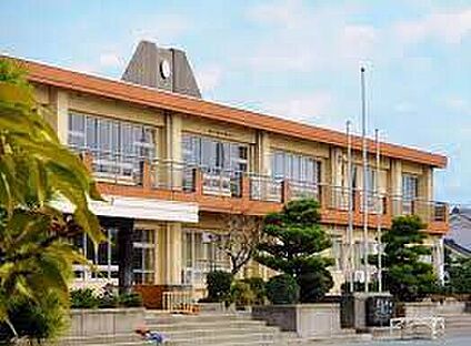 一色中部小学校 約1200ｍ(徒歩約15分)