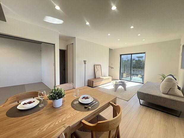 【LDK※類似物件】※類似物件こちらのLDKは18帖