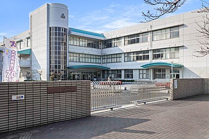 大竹市立大竹中学校 約470ｍ(徒歩約6分)