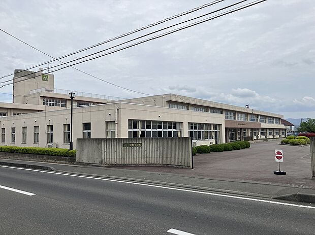 奥州市立常盤小学校(約1,400m)