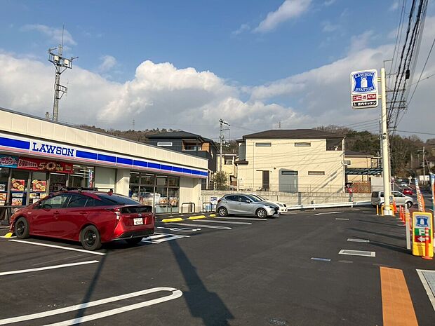 ローソン 生駒小明町店(約750m)