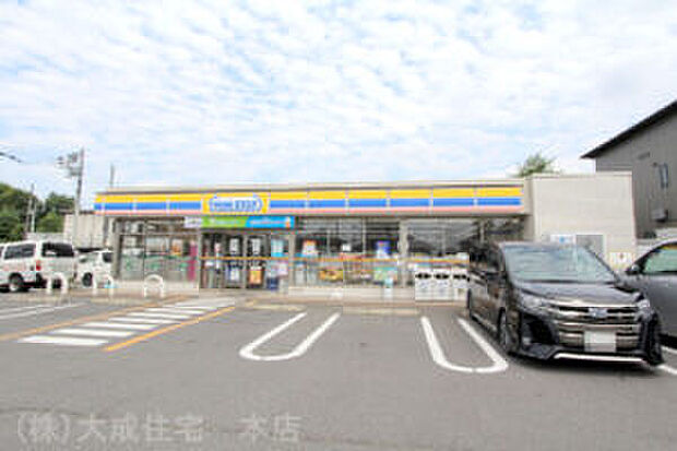 ミニストップ 鶴ヶ島脚折4丁目店（約72m）