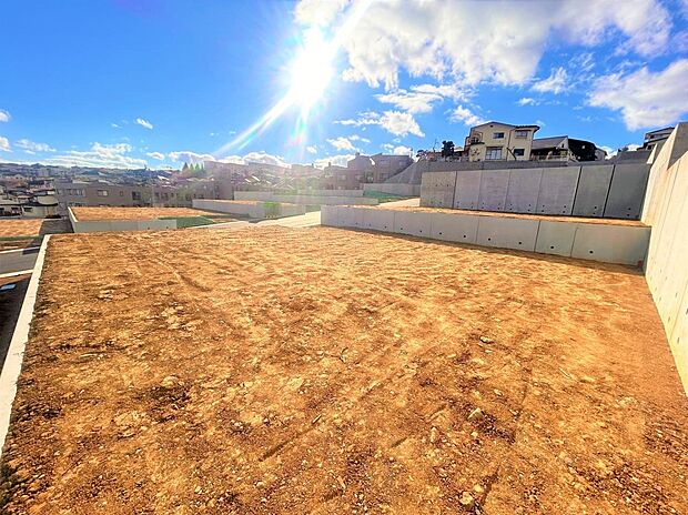 ご家族のライフスタイルに合わせた間取りや外観をじっくり考えながら、理想の住まいづくりを楽しめます♪新しい暮らしをここから始めませんか？