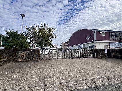 小山市立桑中学校 2700m(徒歩34分)