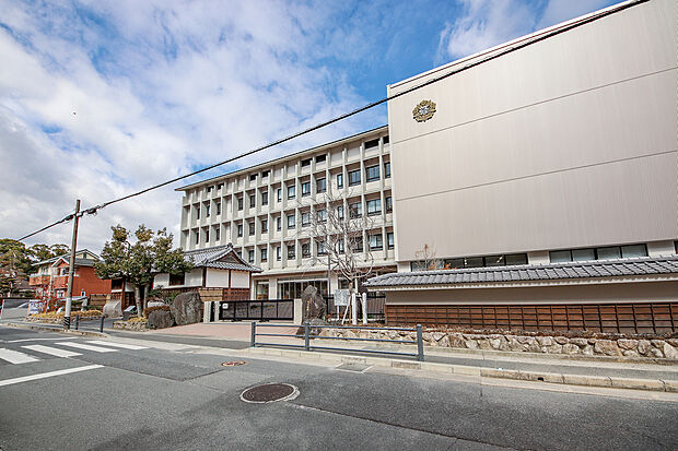 「久留米市立篠山小学校」（約350m）