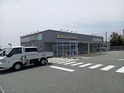 やすぎファミリークリニック、なかたにスマイル歯科医院 1000m(徒歩13分)