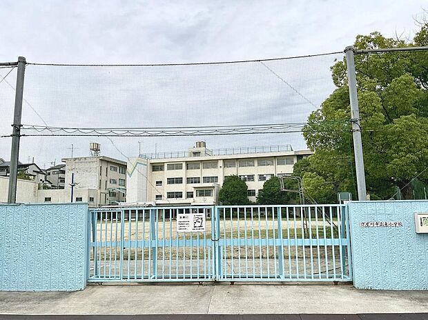 寝屋川市立東小学校(約1,040m)