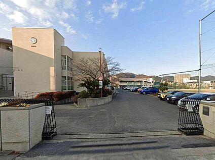 岡山市立京山中学校 1400ｍ(徒歩18分)