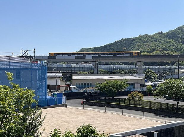 【現地写真】アストラムライン・JR可部線「大町」駅まで徒歩9分。アストラムライン利用で「本通」駅まで直通19~20分と、広島中心部へのアクセスもスムーズです。