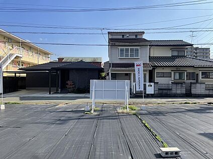 現地（2026年4月14時頃）南側の道路より撮影