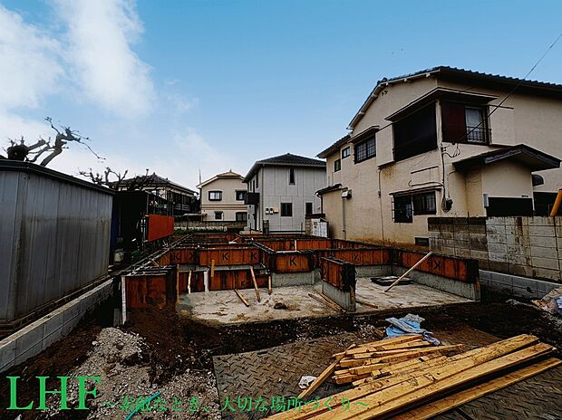 【おっきいＬＤＫ】
セブンイレブン練馬石神井台5丁目南店まで徒歩1分(約48m)！複数のスーパーや、幼稚園・小学校・公園などが徒歩6分圏内に揃う、子育て世帯にもおすすめの住環境です。