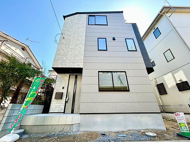 新築3階建×最新設備!Low-Eガラスや食洗機完備。ウエルシア・コープが近隣で買い物もスムーズ。