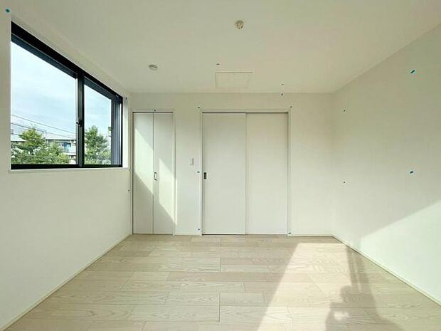 【2号棟】2号棟◆住まわれる方がインテリアコーディネートを楽しめるようシンプルデザインを採用した物件です！