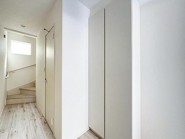 【玄関】◆収納力のある下駄箱設置!